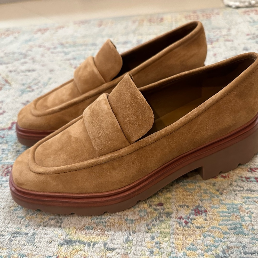 Vince loafers women size 8.5 but runs large